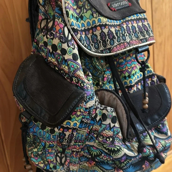 Sakroots multicolor flap backpack side pockets - Picture 3 of 9